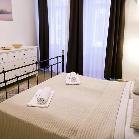 Stefania Centre Apartment Prague